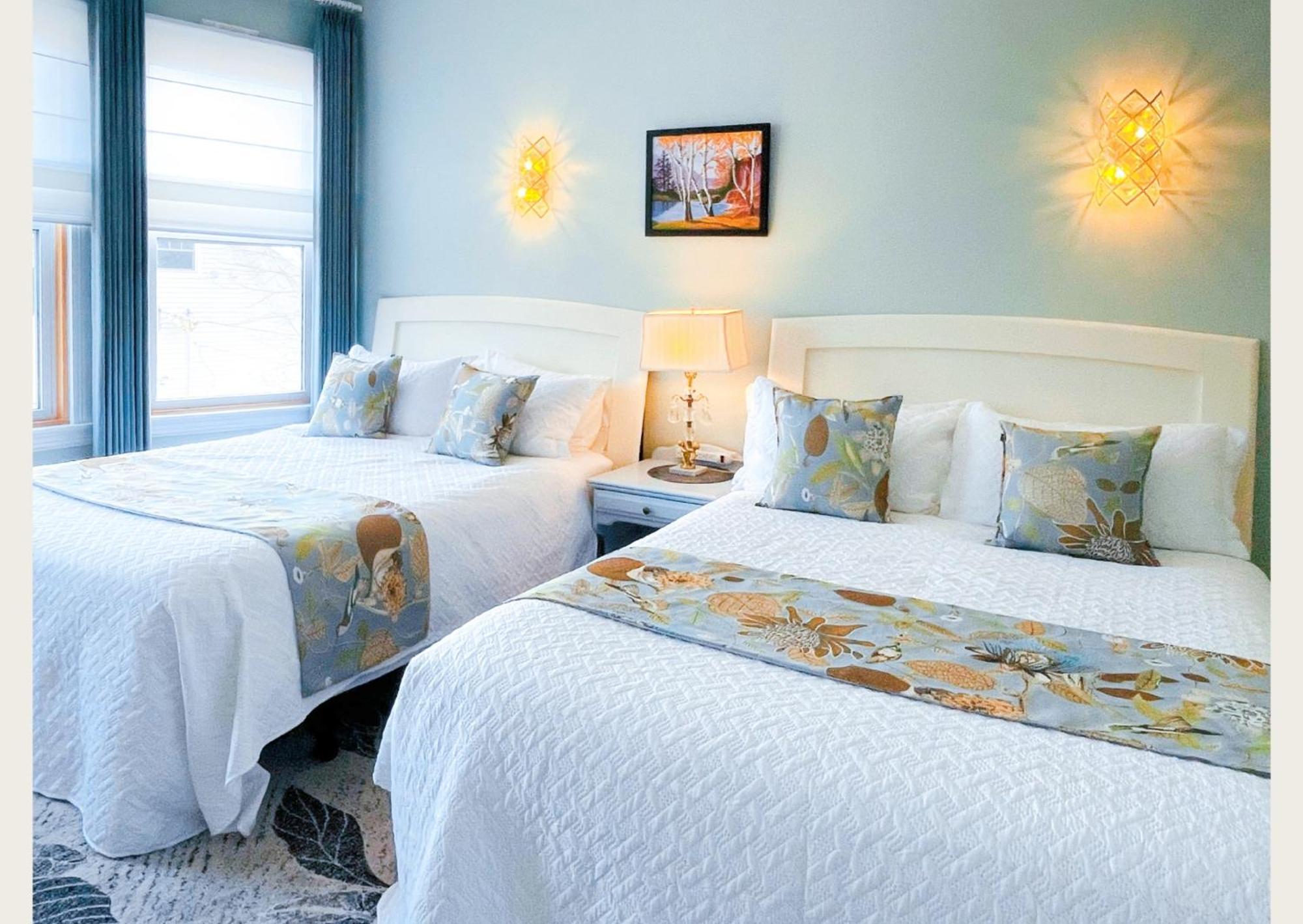 Queen Room Two Queen Beds