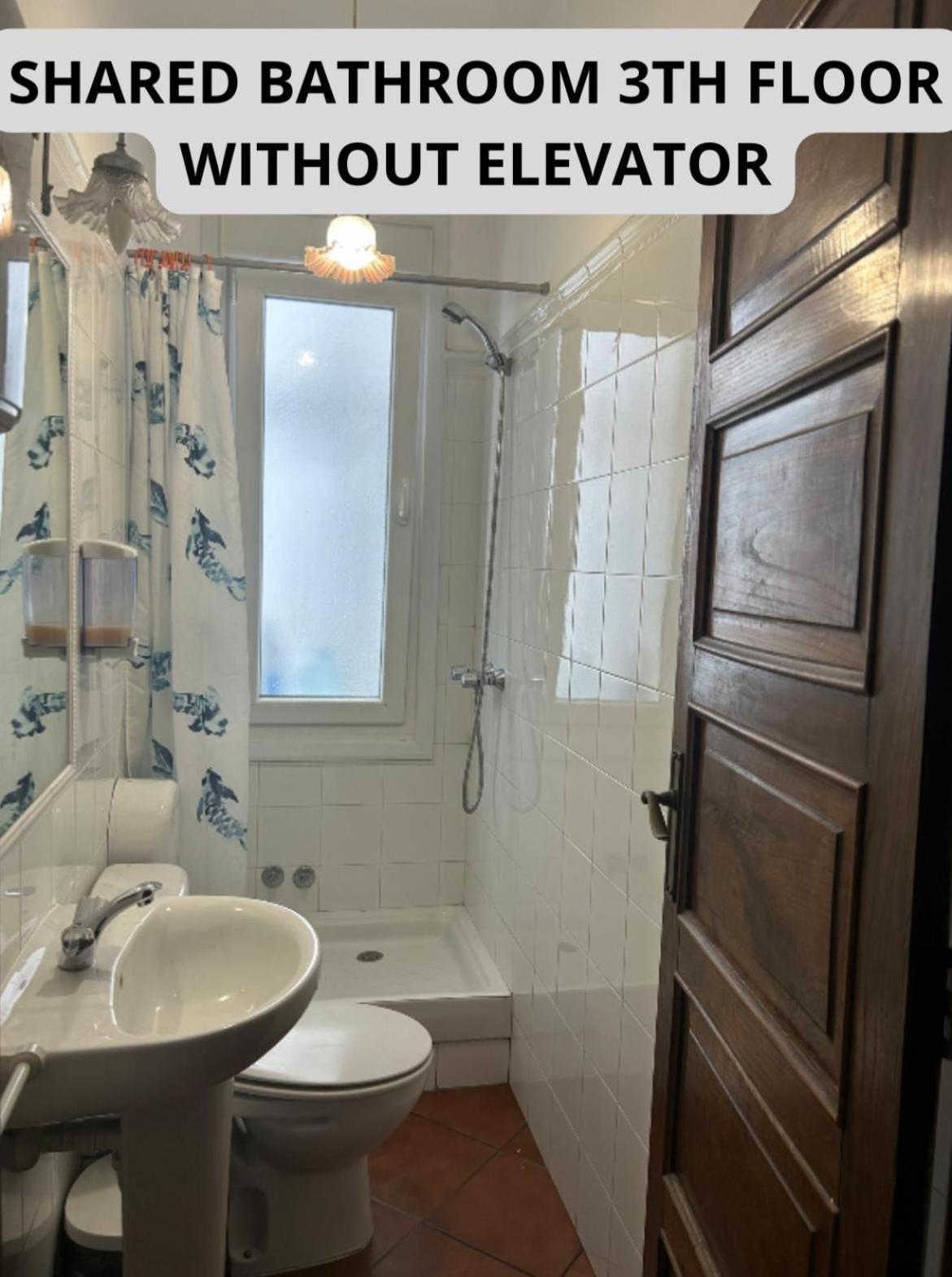 Habitación Doble con baño compartido