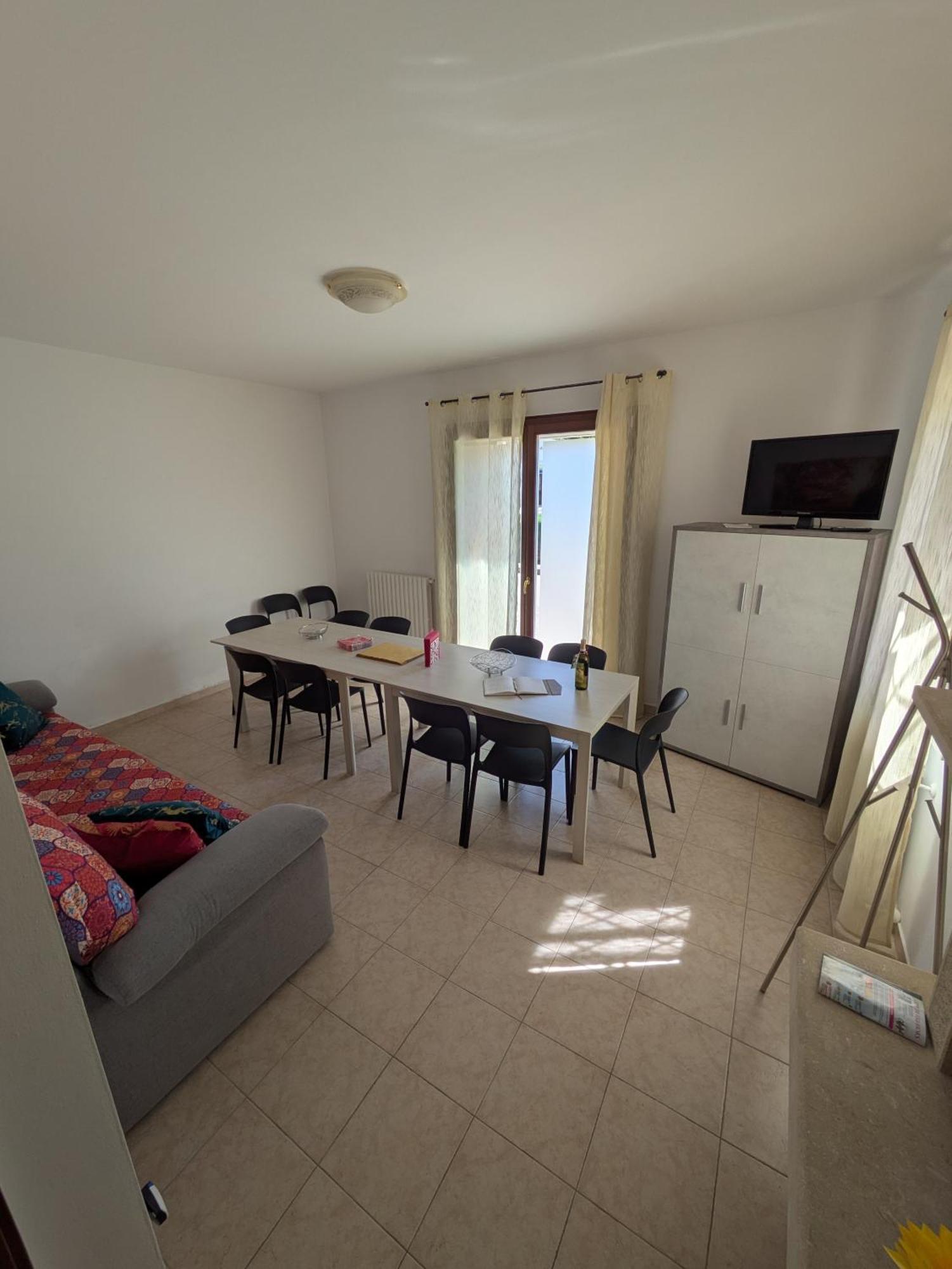 One-Bedroom Apartment,1706996924:JPEG