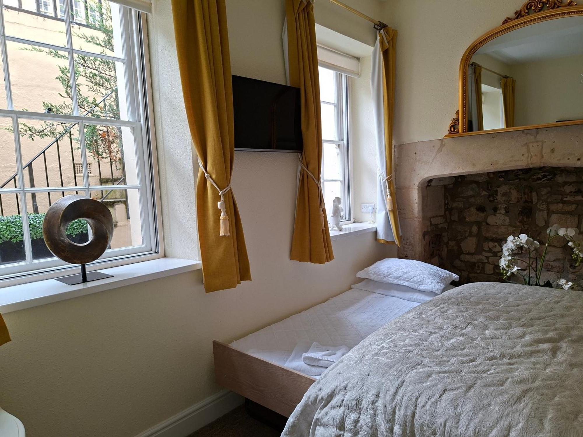 King Room Bath