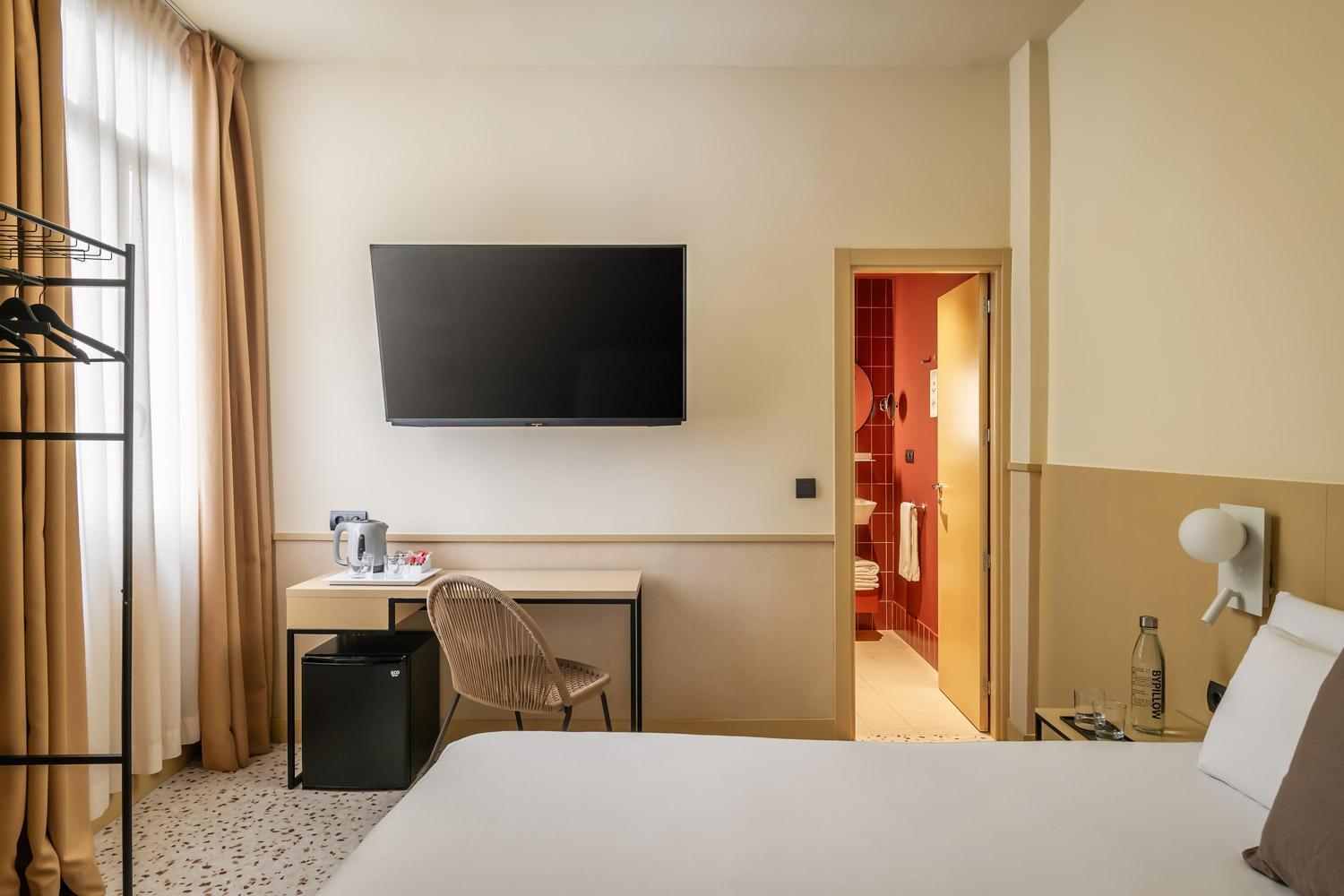 Quarto com 2 Camas de Solteiro