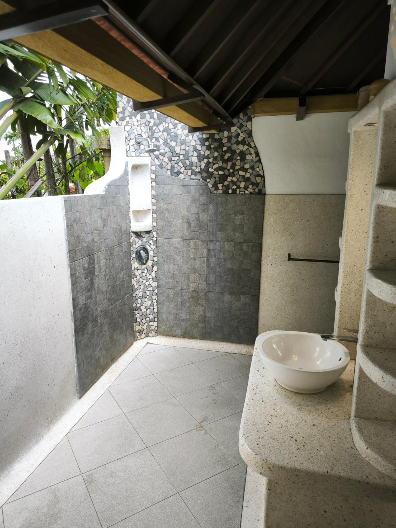 Taman Toya Guesthouse Deluxe