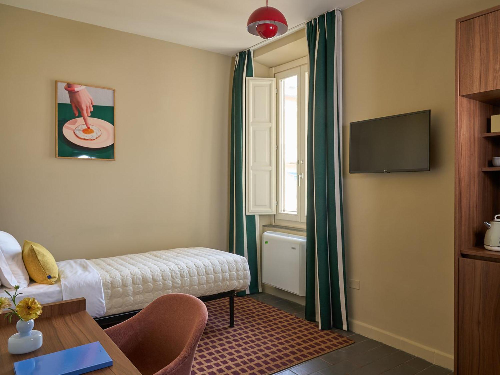 Small Room Single Bed