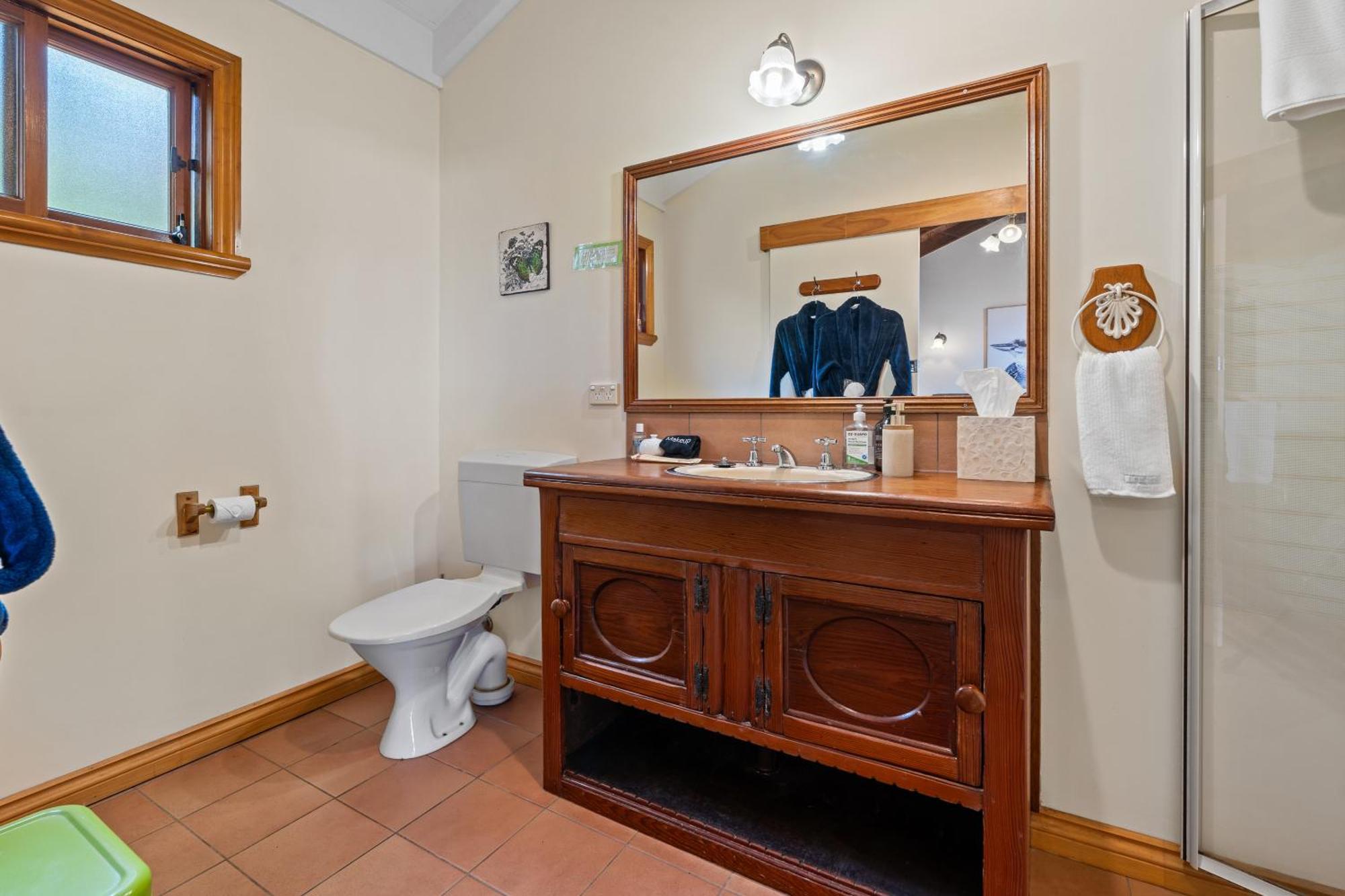 Cockatoo Room
