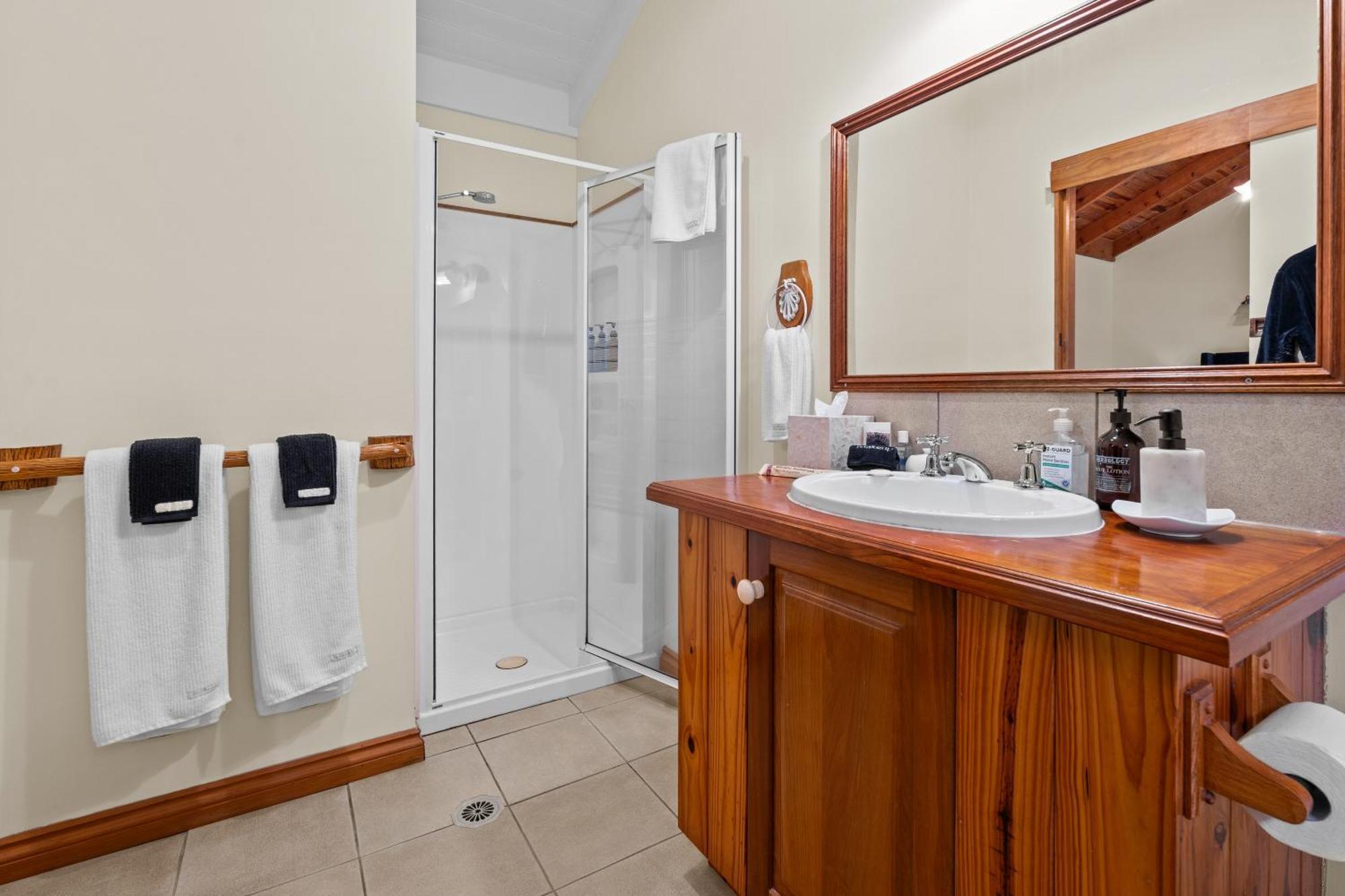 Cockatoo Room