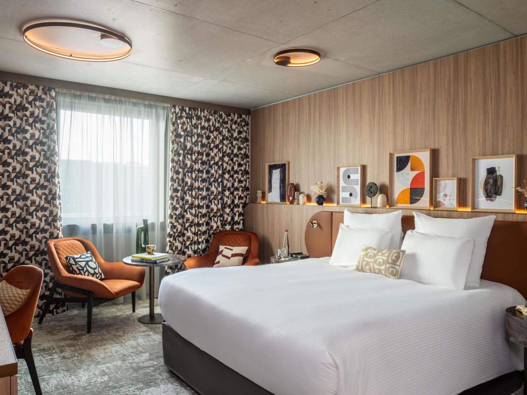Superior King Room