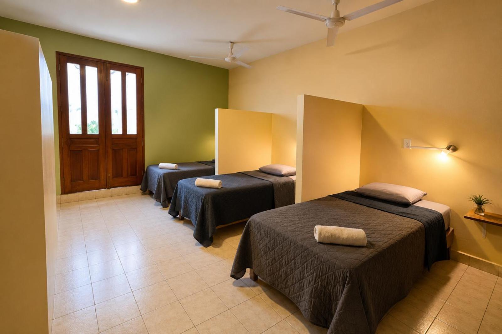 Cama individual en habitación compartida - 4 camas