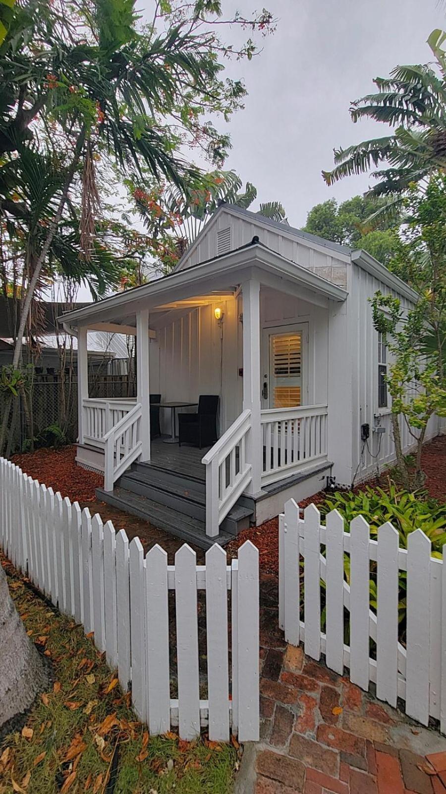 One-Bedroom Cottage