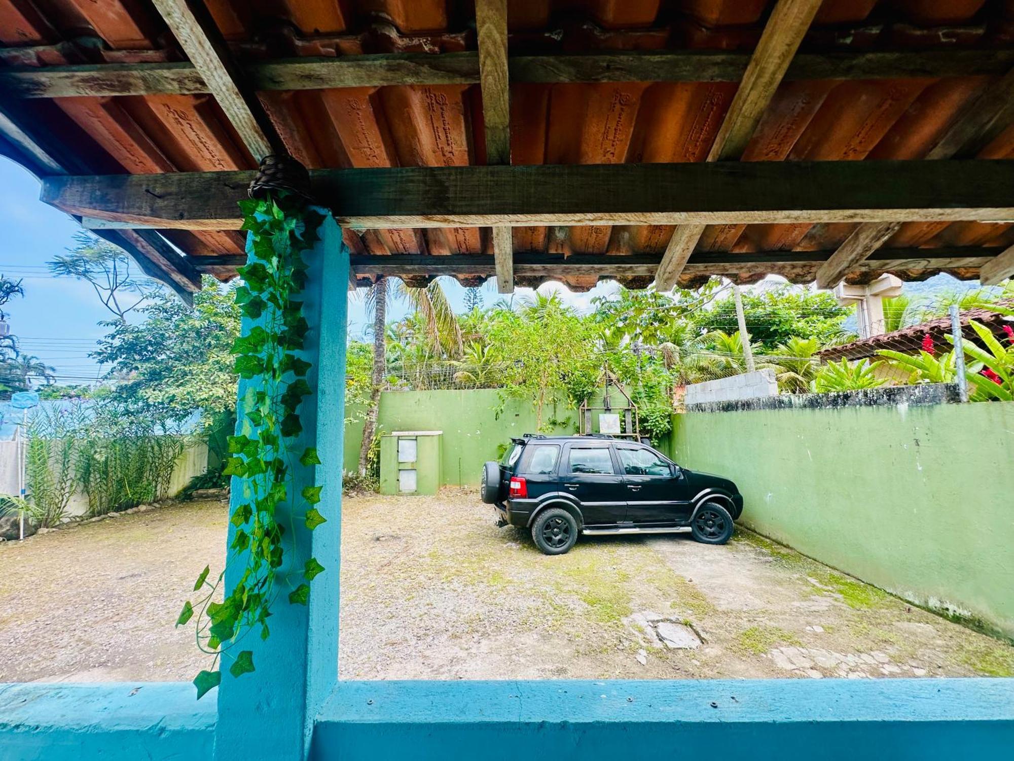 One-Bedroom Apartment Garden