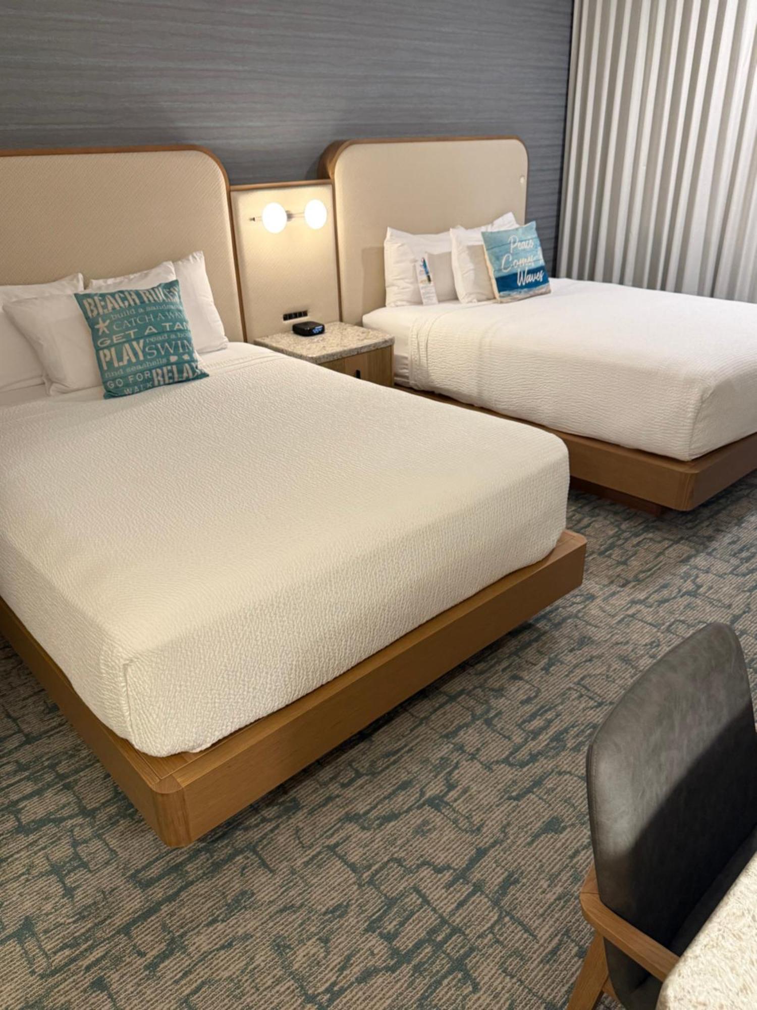 Deluxe Room 2 Queen Beds Balcony Upper Floors