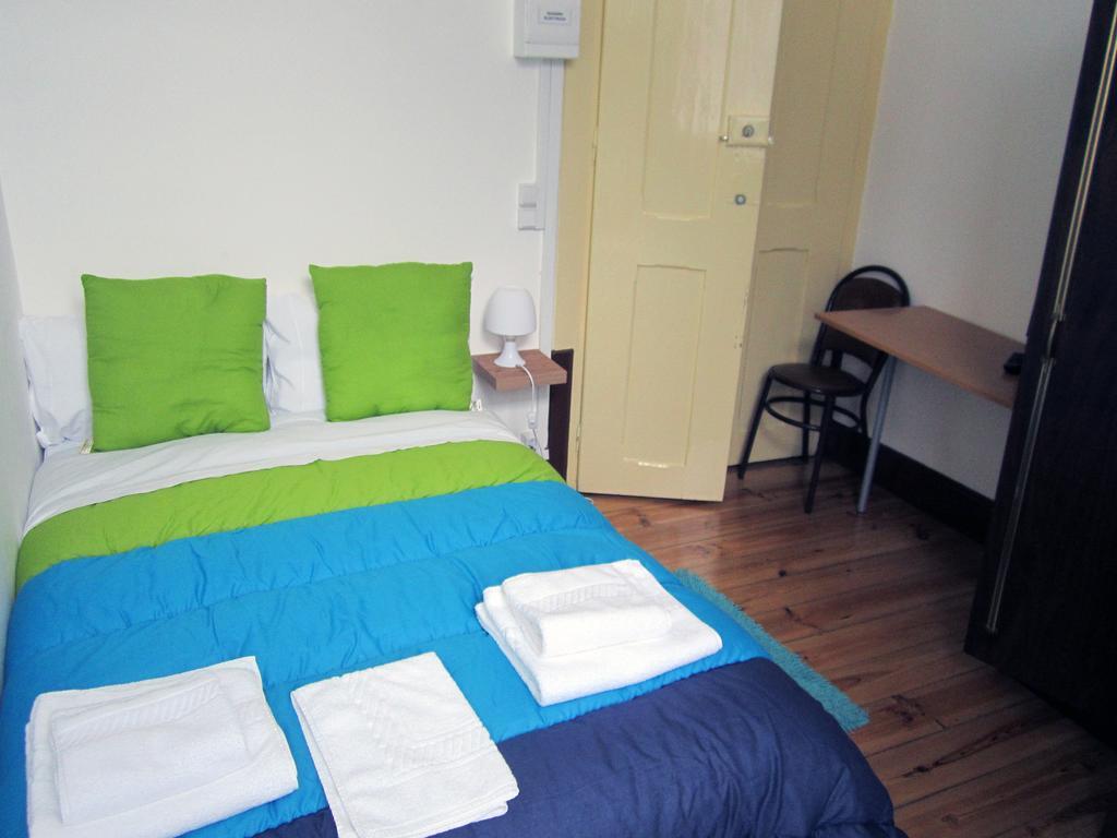 Quarto Duplo com Casa de Banho Exterior