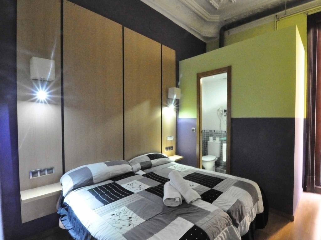 Double Room with Private Bathroom,996135448:JPEG
