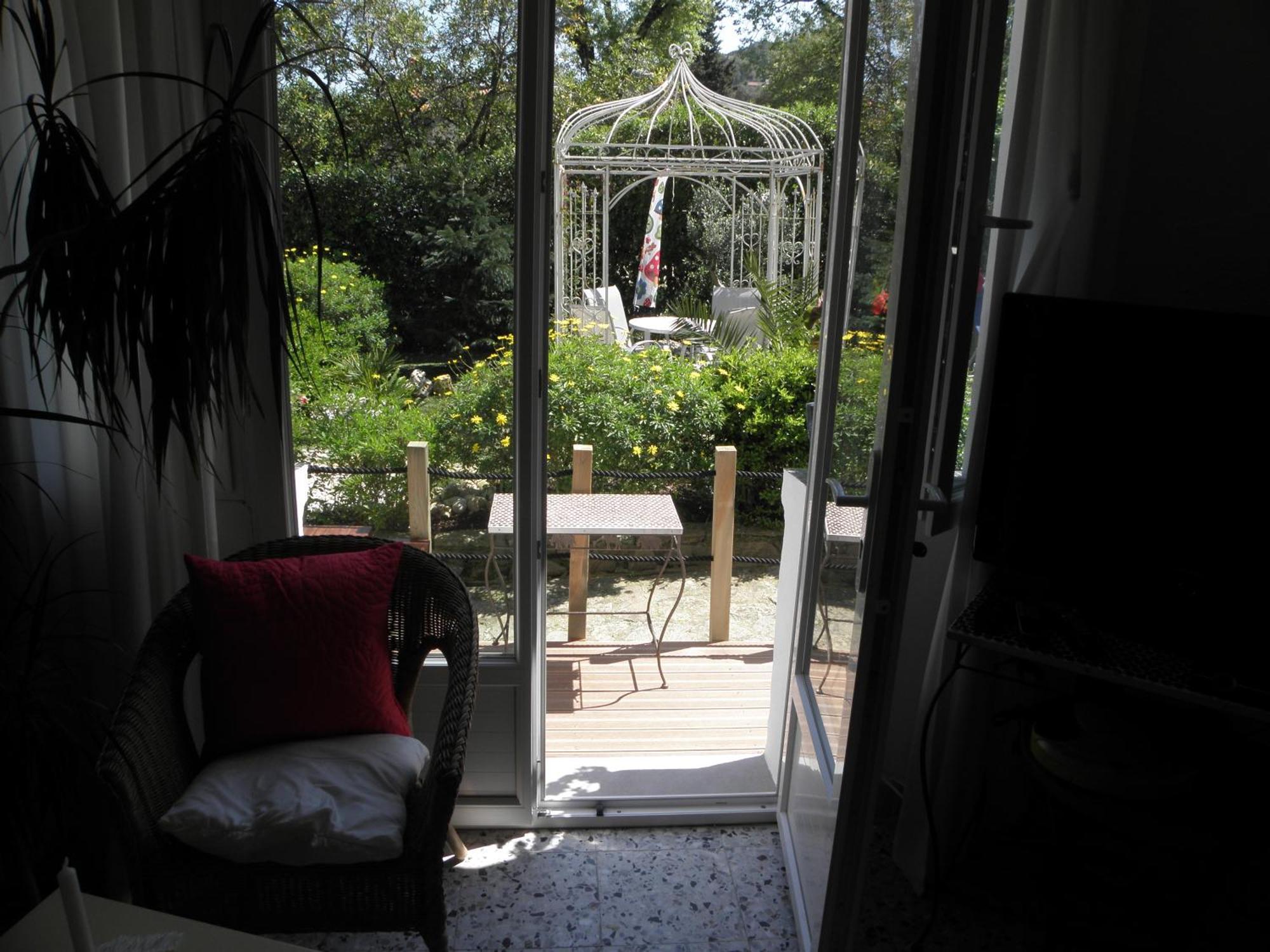 Studio with Terrace (2 Adults),248672013:JPEG