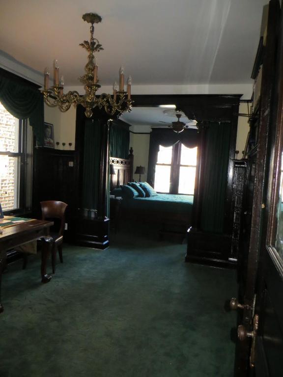 Three-Bedroom Suite