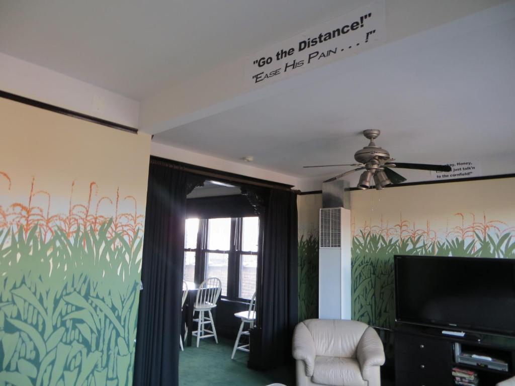 Three-Bedroom Suite