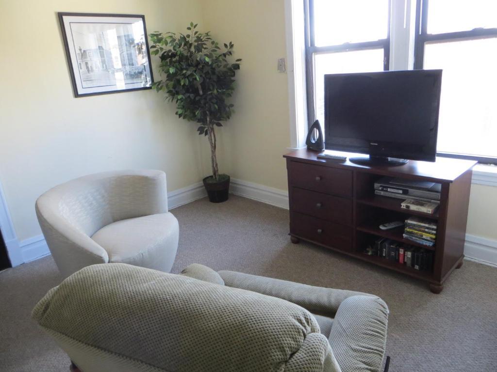 Two-Bedroom Suite