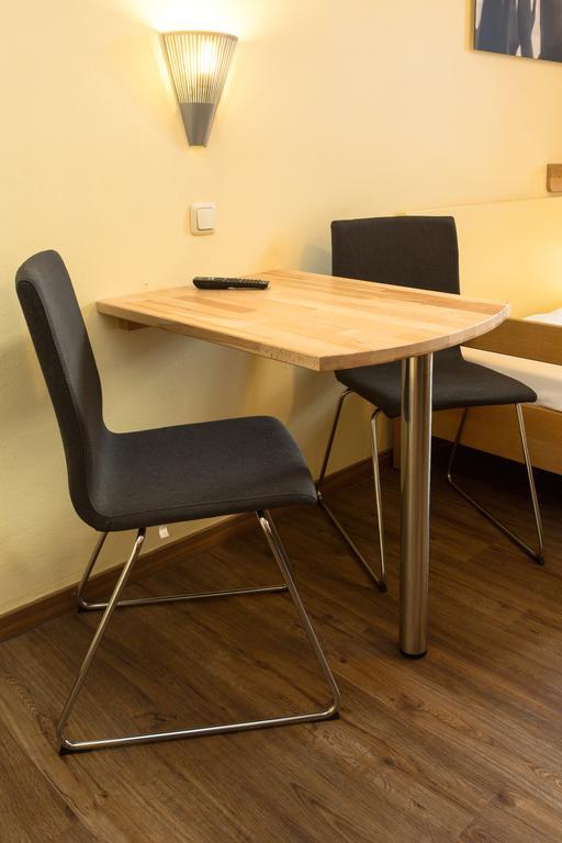 Single Room with Shared Bathroom,378641290:JPEG