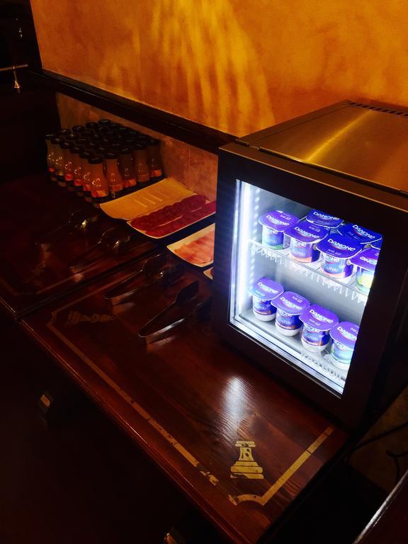 Double or Twin Room,389945304:JPEG