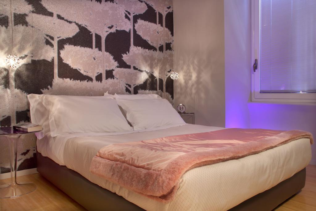 Single Room,48357391:JPEG