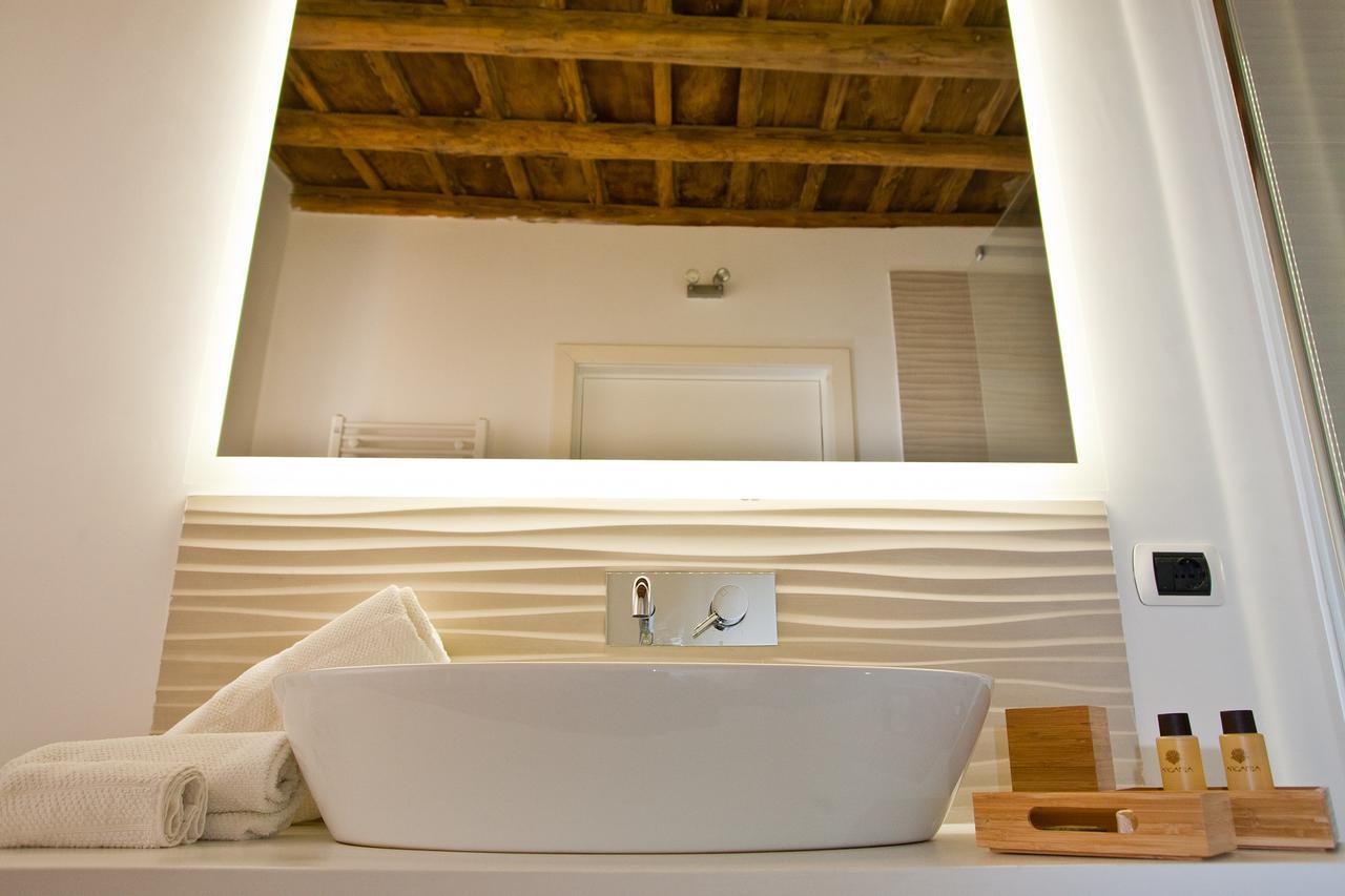 Superior Apartment,498307443:JPEG