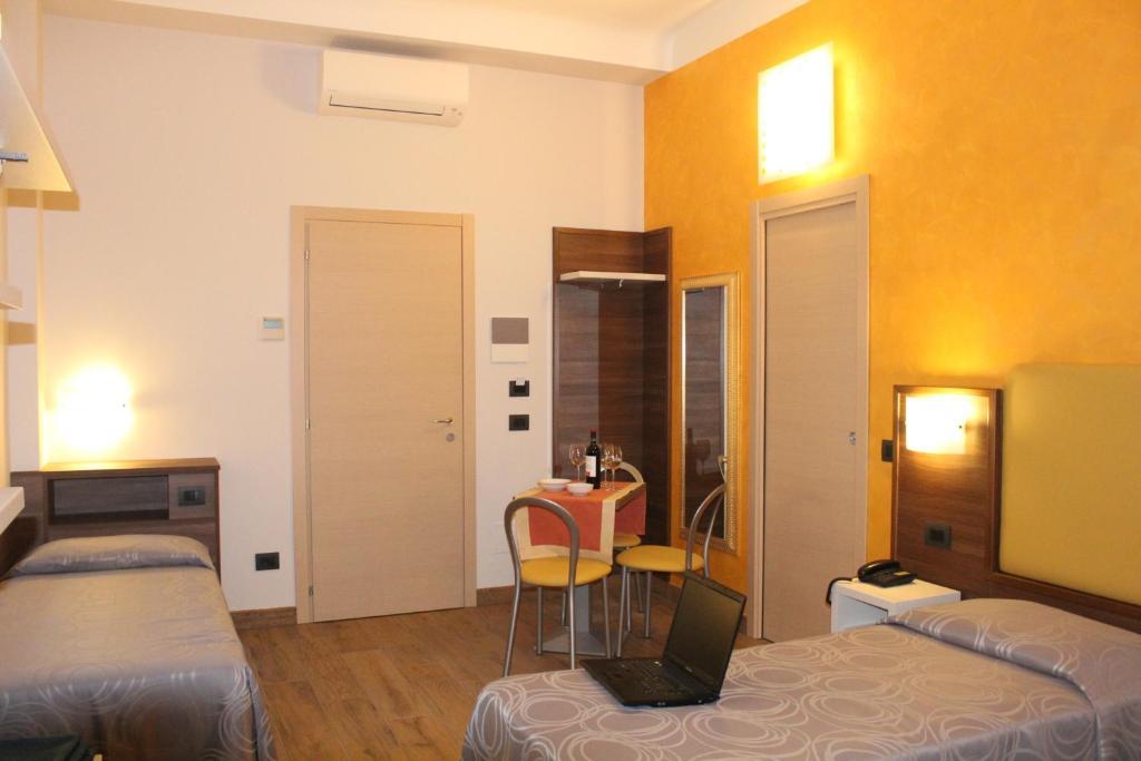 Comfort Triple Room