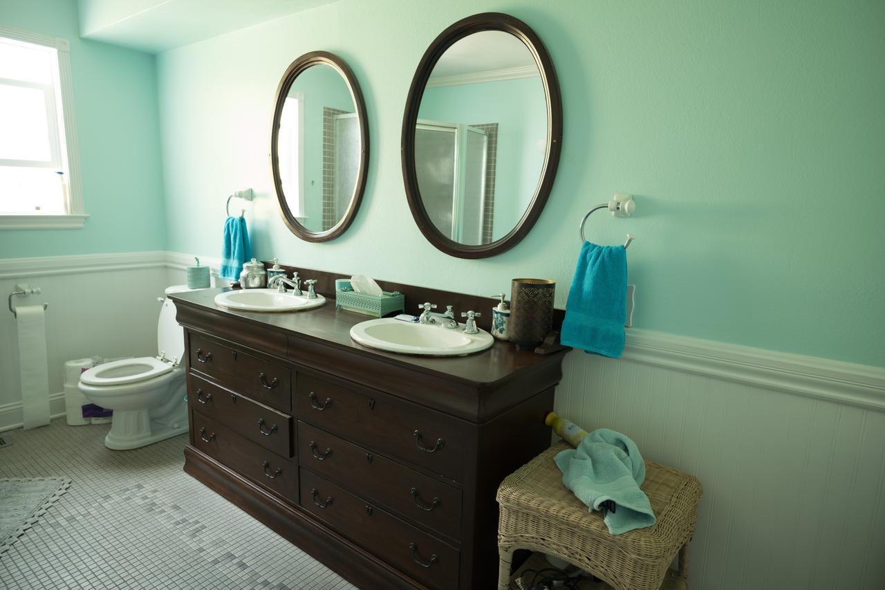 Deluxe Double Room,587938350:JPEG