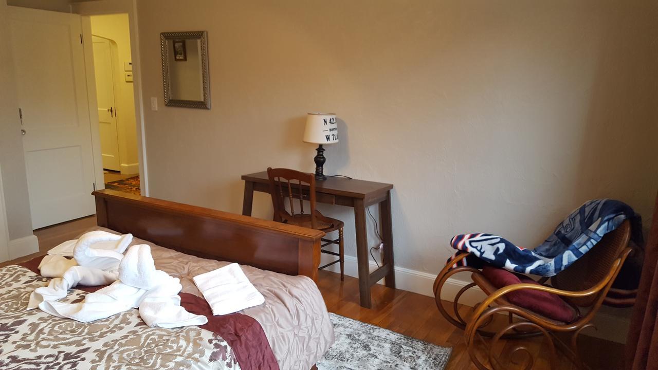 Double Room with Shared Bathroom