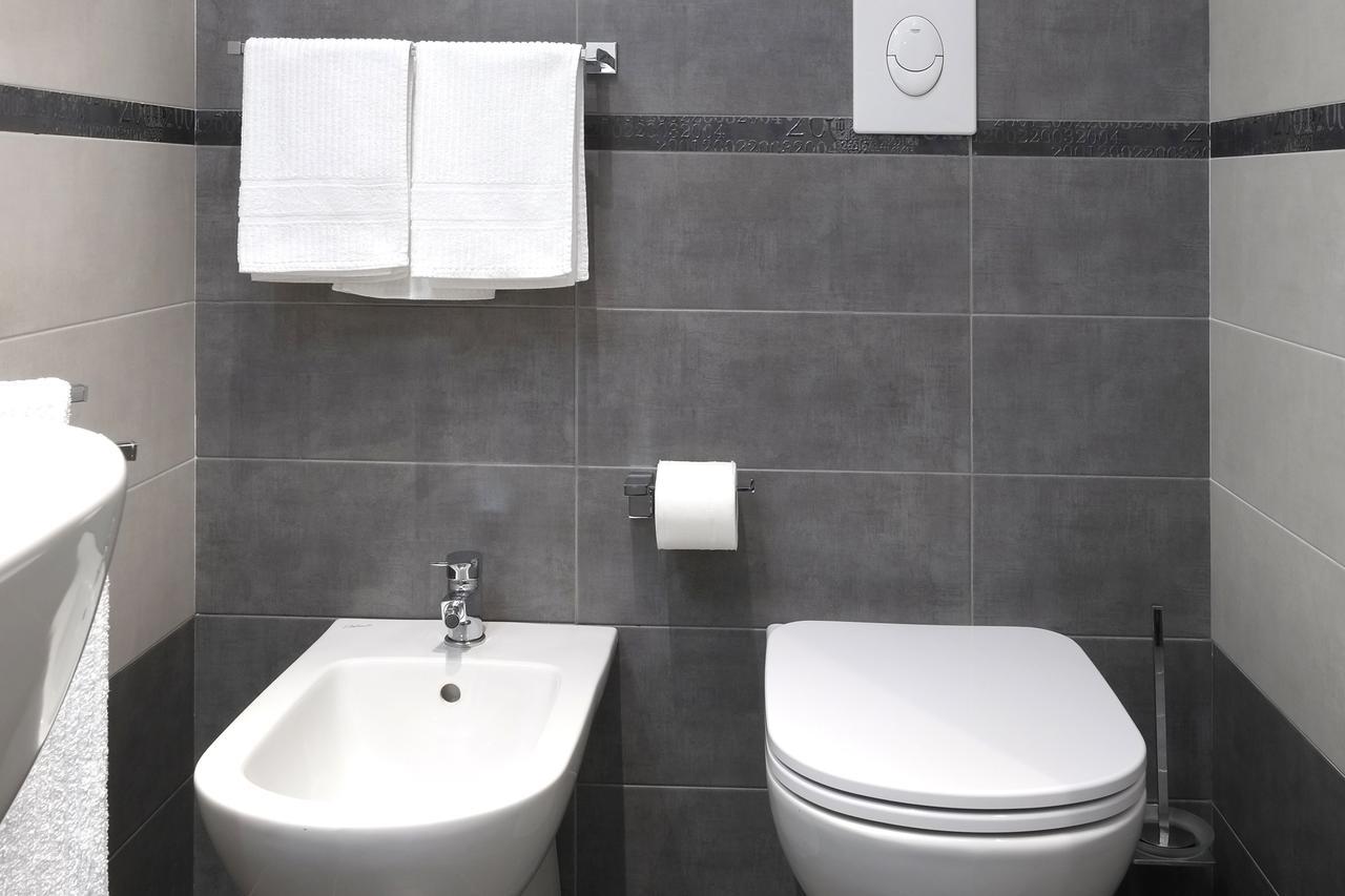 Deluxe Room Private Bathroom