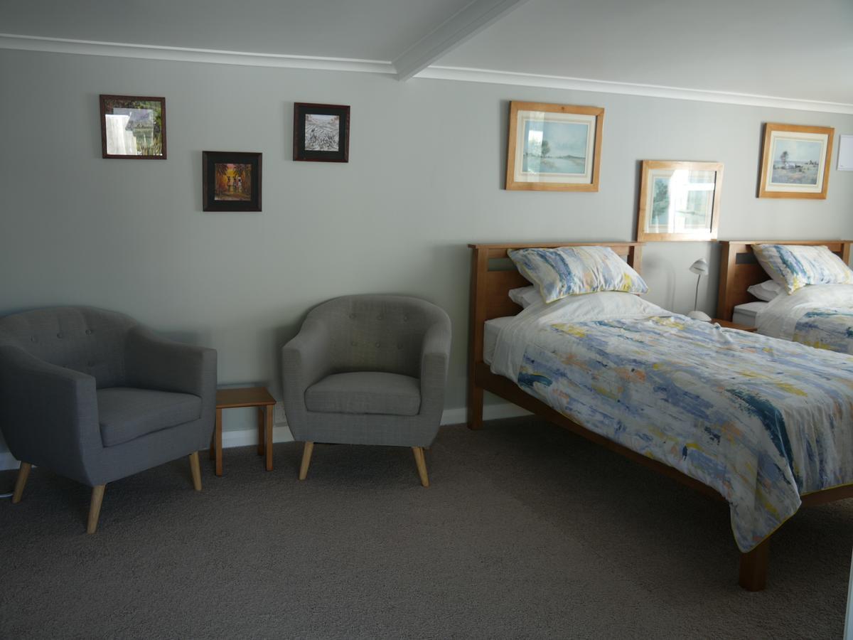 Deluxe Twin Room 4