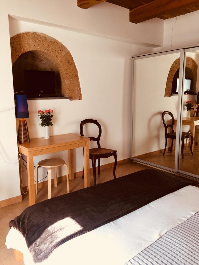 Double Room,641272470:JPEG