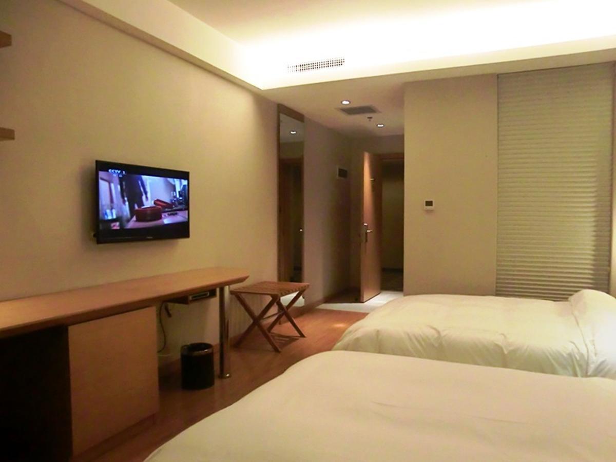 Double Room Garden View