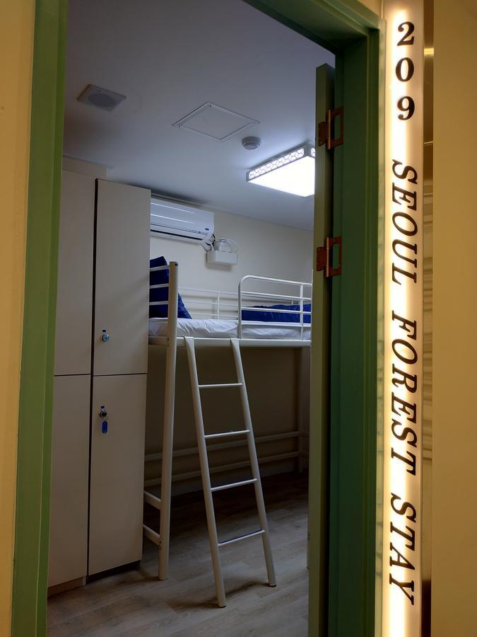 Basic Triple Room with Shared Bathroom