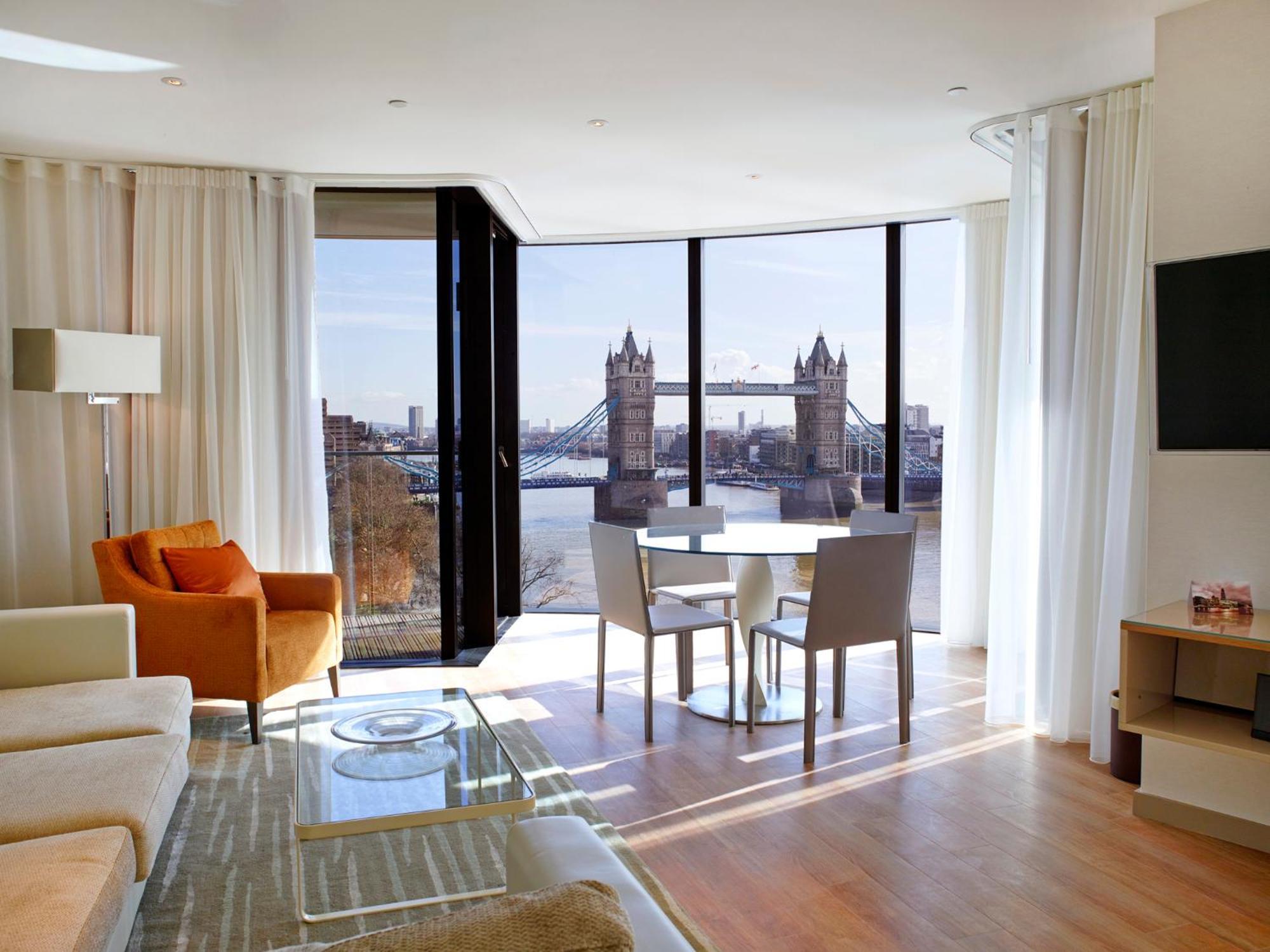 Deluxe Appartement met 2 Slaapkamers en Uitzicht op de Rivier