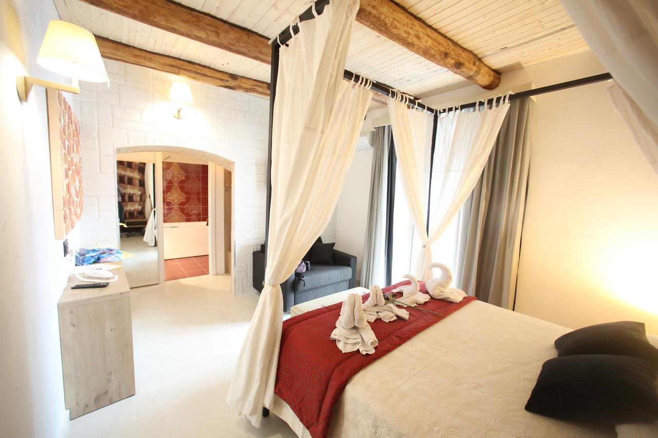 Deluxe Double Room with Spa Bath