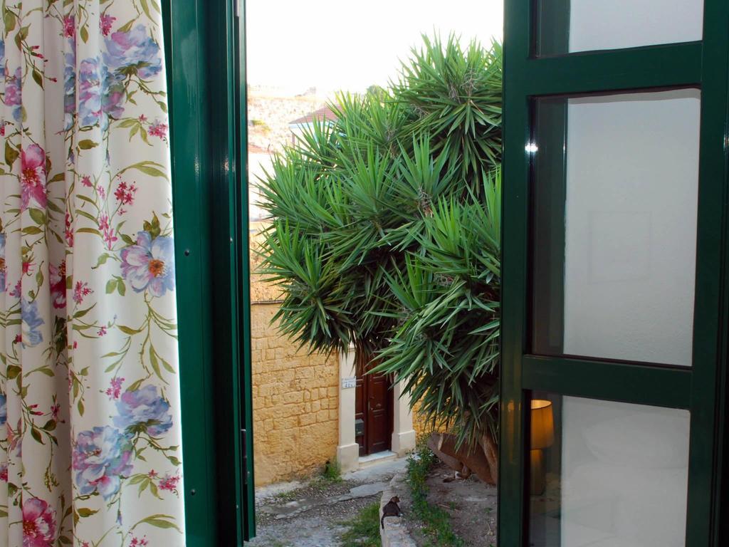 Triple Room Private External Bathroom
