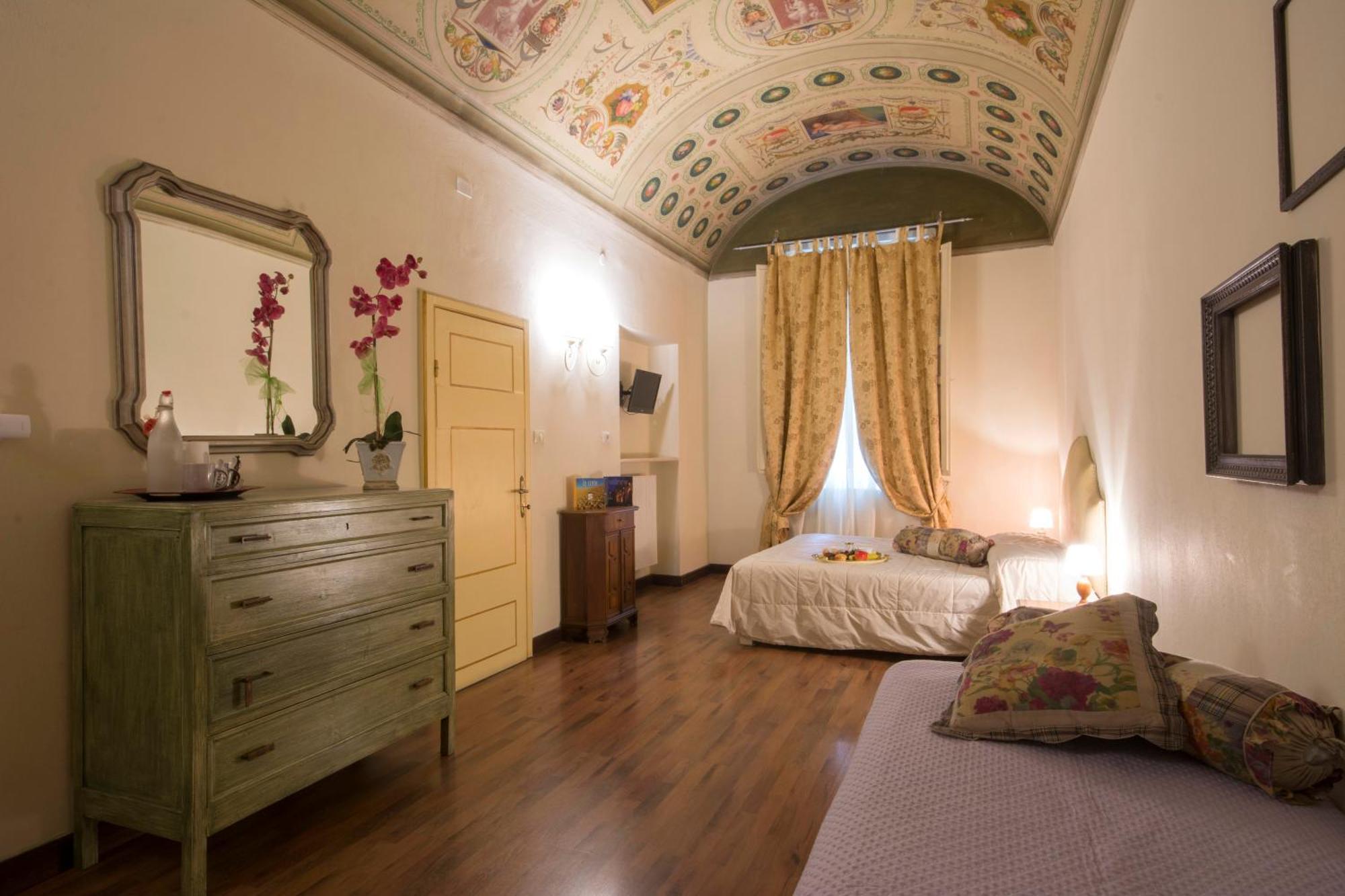 Triple Room,704988478:JPEG