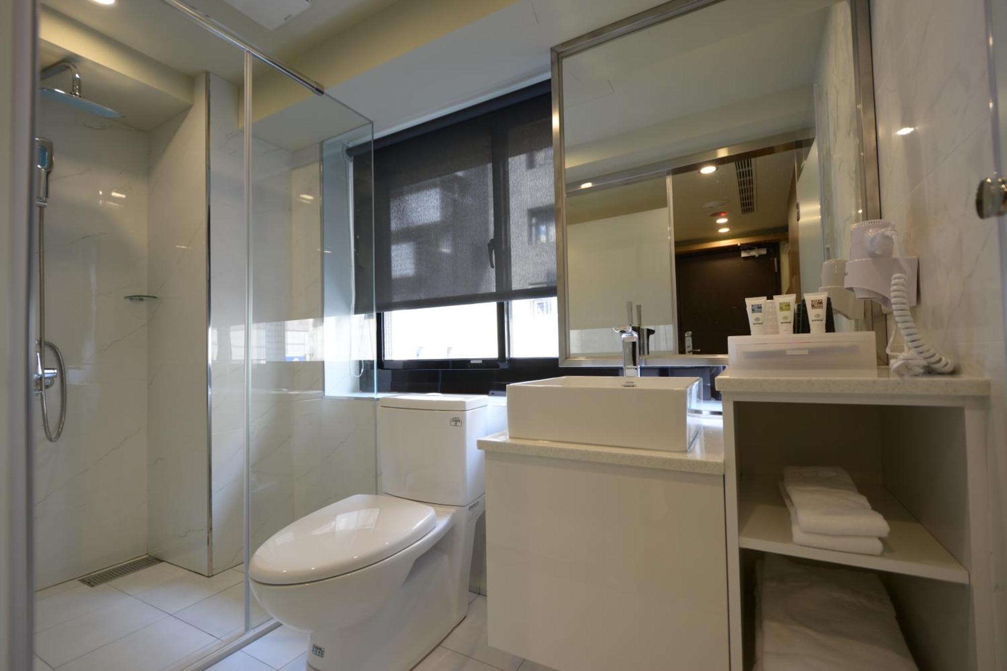 Standard Double RoomNo Window