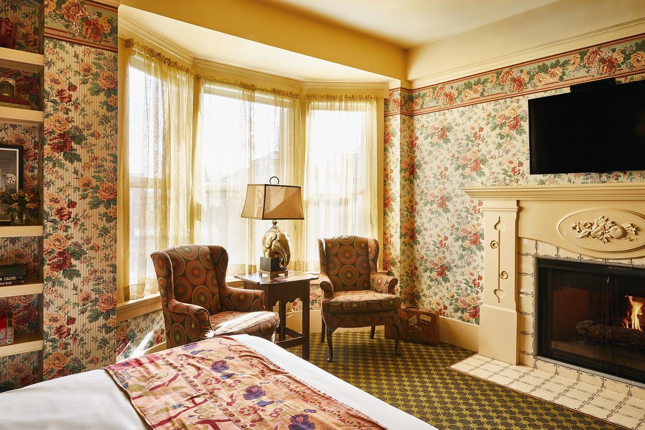 Queen Room Fireplace