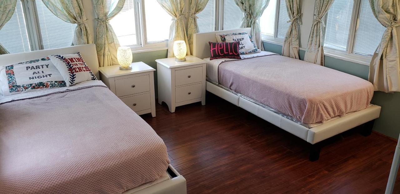 Bed 4-Bed Female Dormitory Room