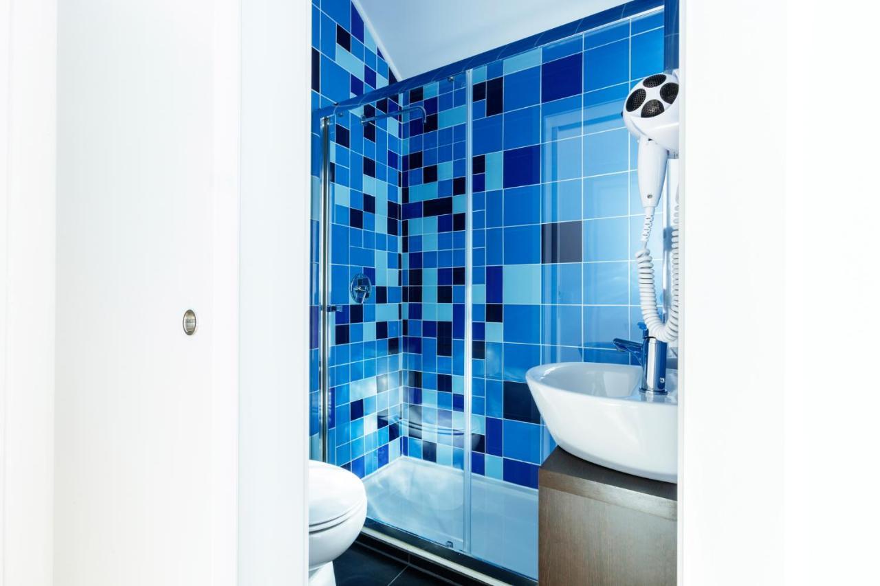 Standard Triple Room,757248112:JPEG