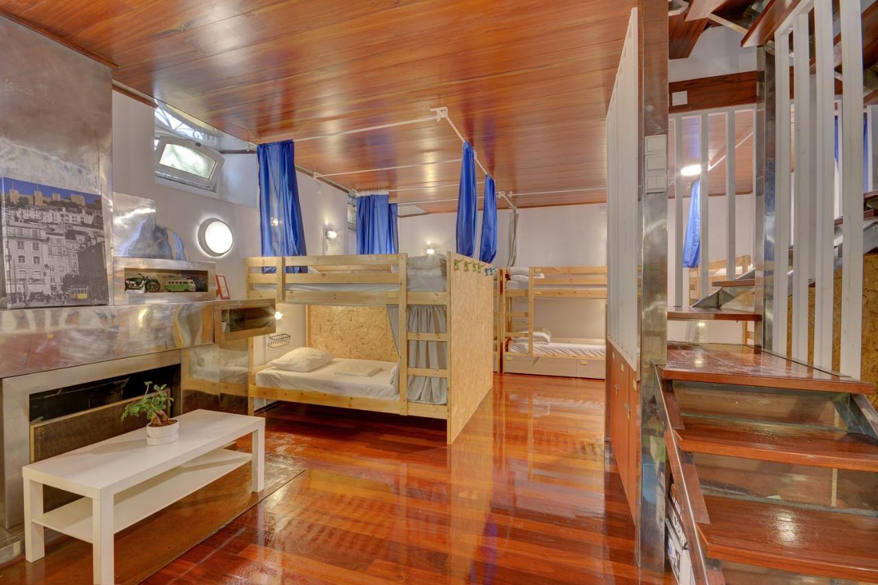 Bed in Gemengde Slaapzaal met 14 Bedden