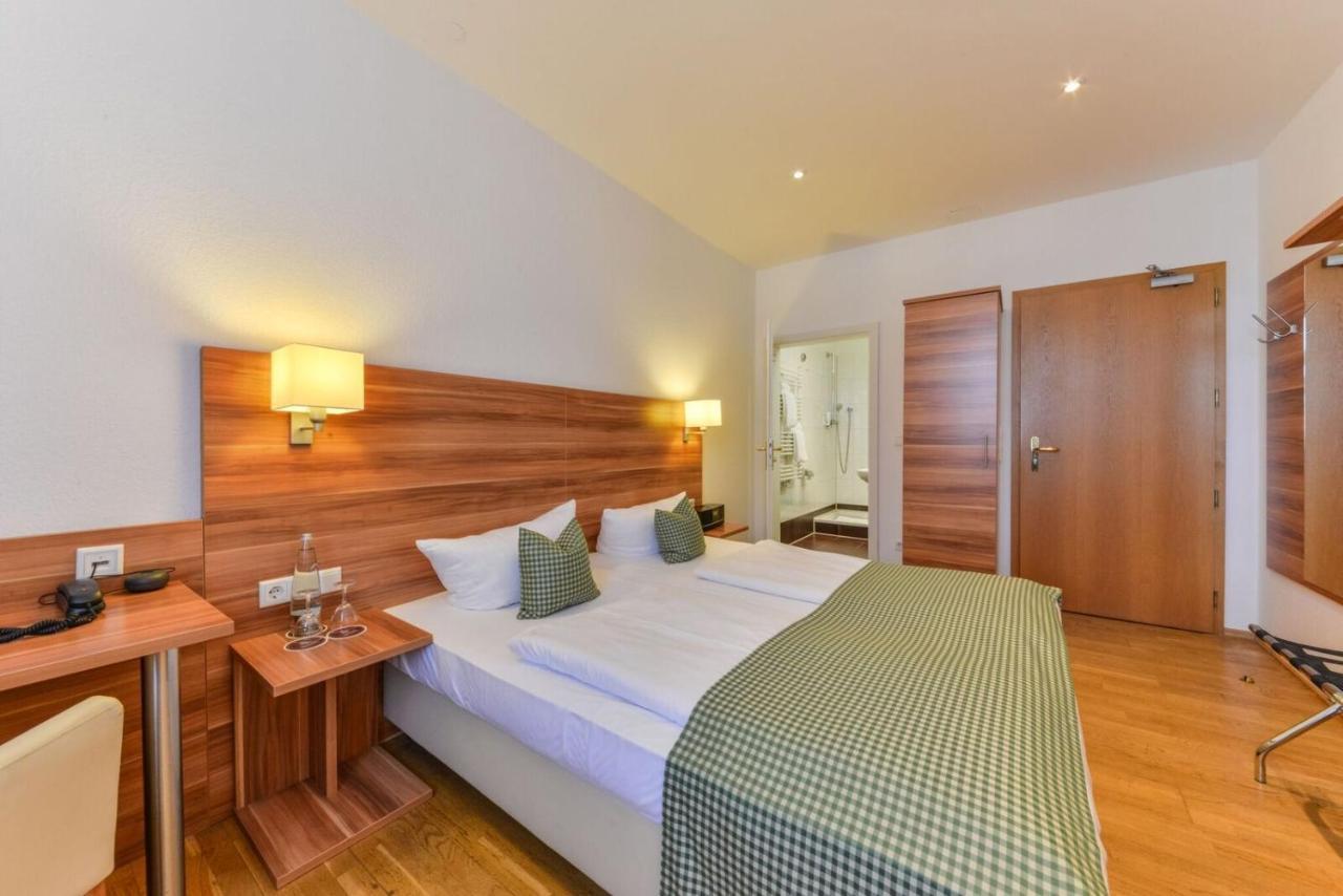 Double Room,763229416:JPEG