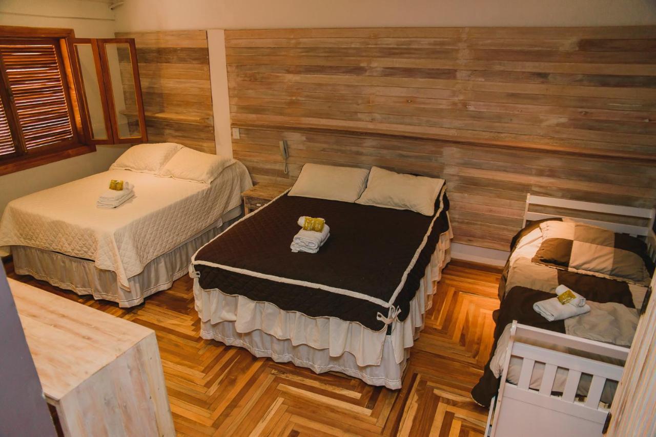 Deluxe Family Room - H10