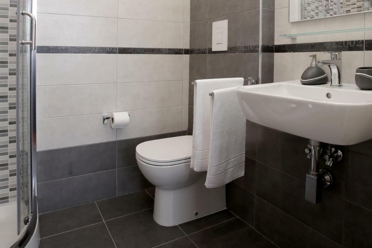 Double Superior Room Private Bathroom