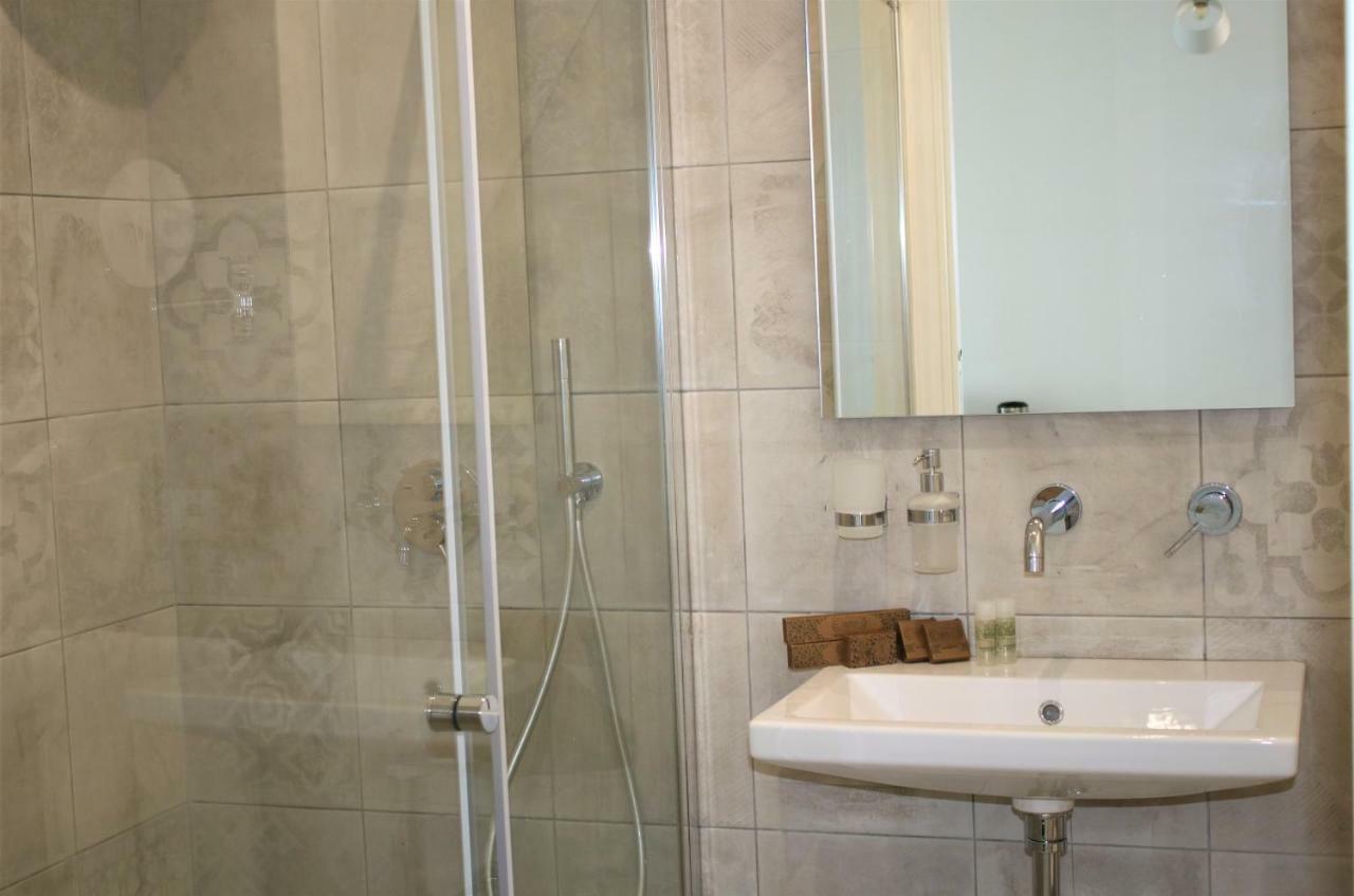 Suite,810310218:JPEG