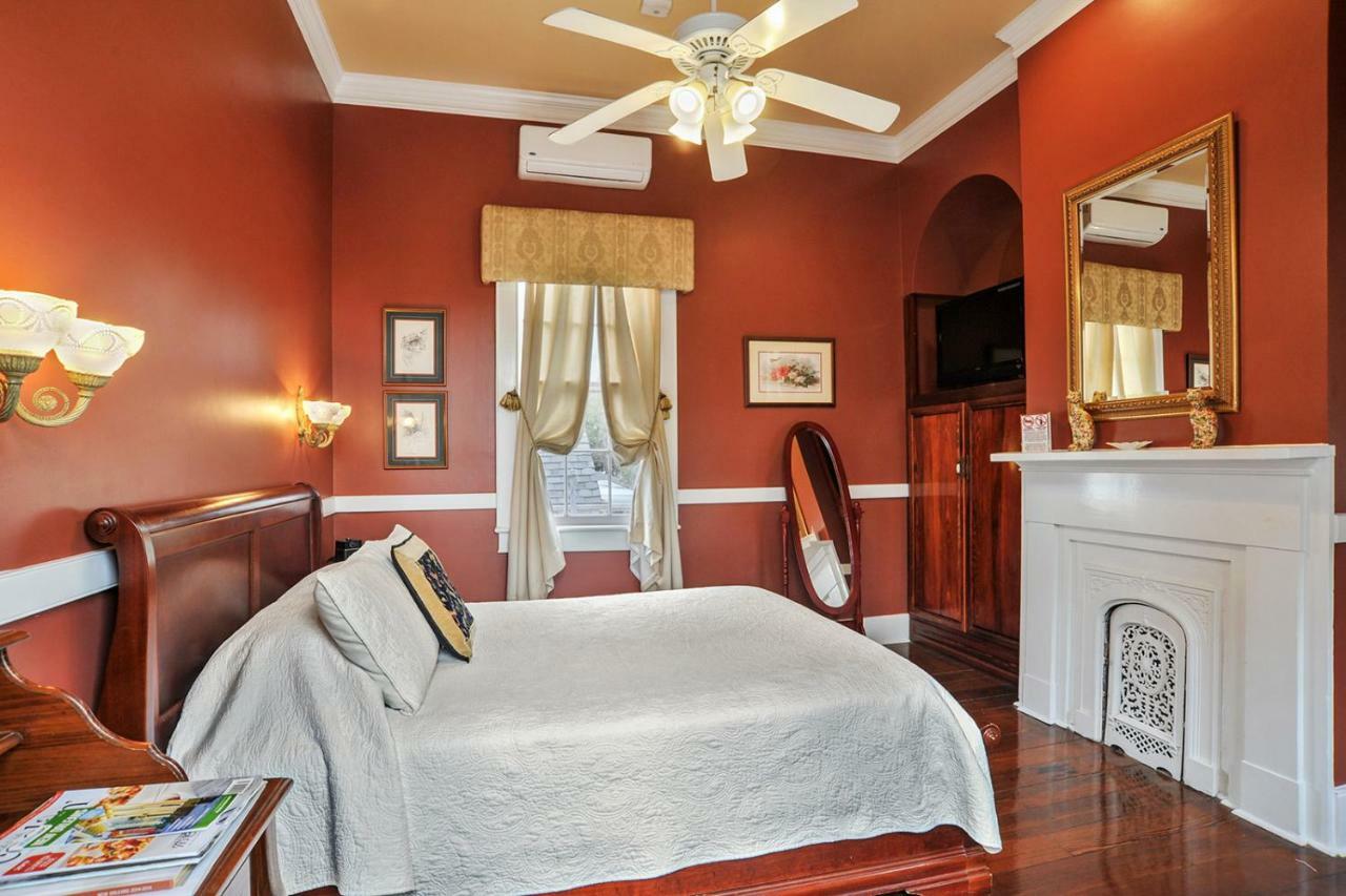 Queen Room Spa Bath
