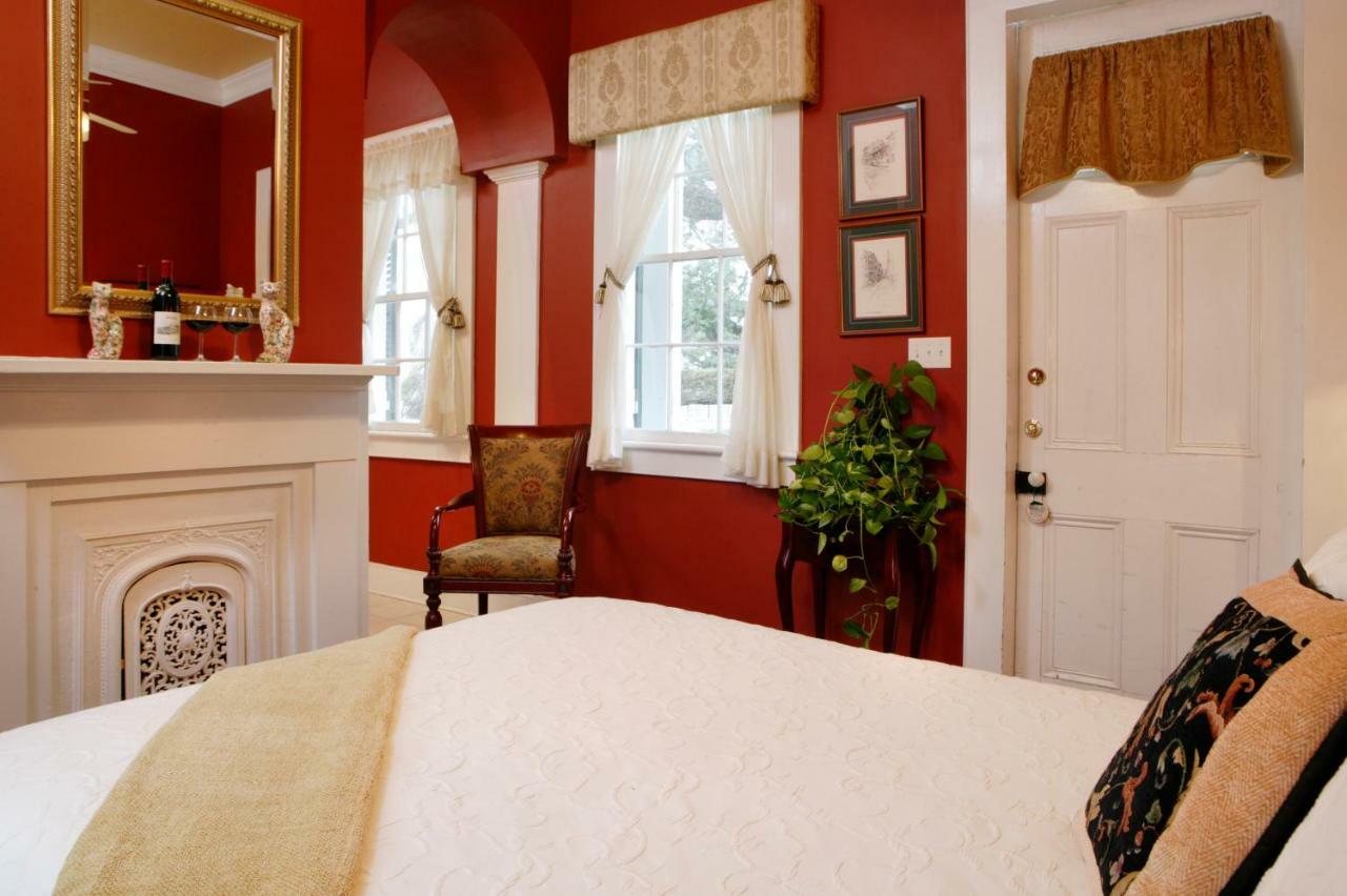 Queen Room Spa Bath