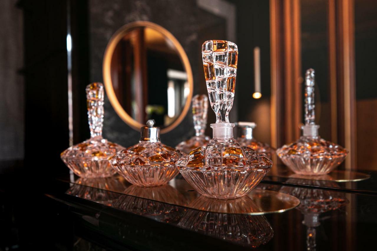 Deluxe Queen Suite
