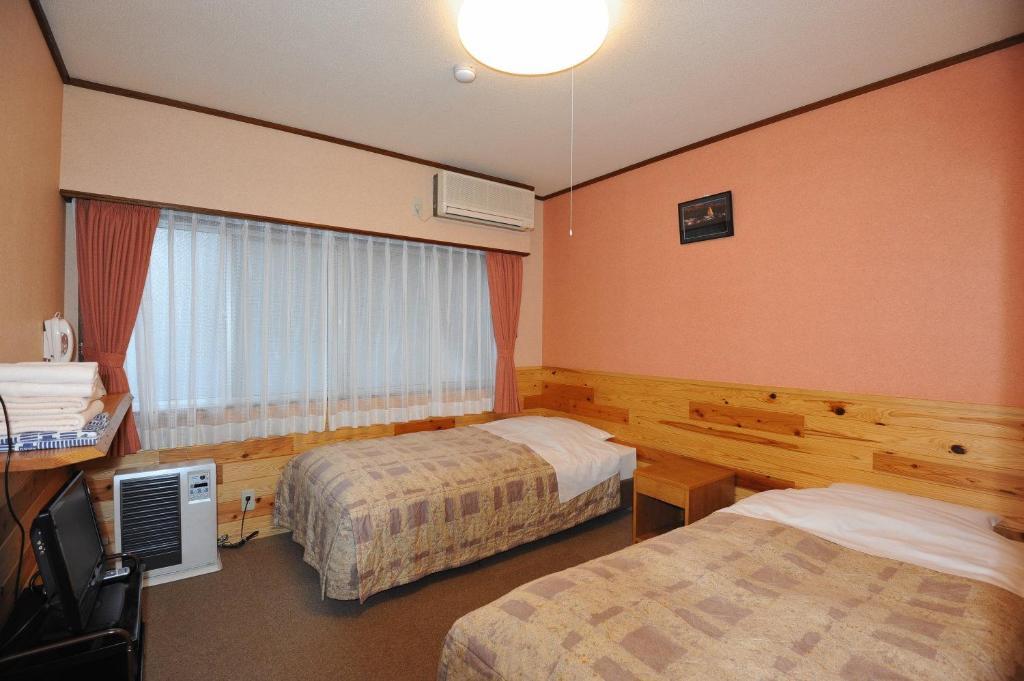 Twin Room with Private Bathroom