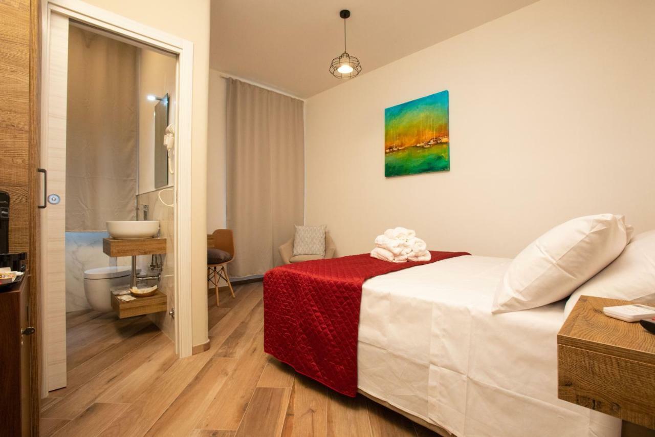 Double Room Private Bathroom
